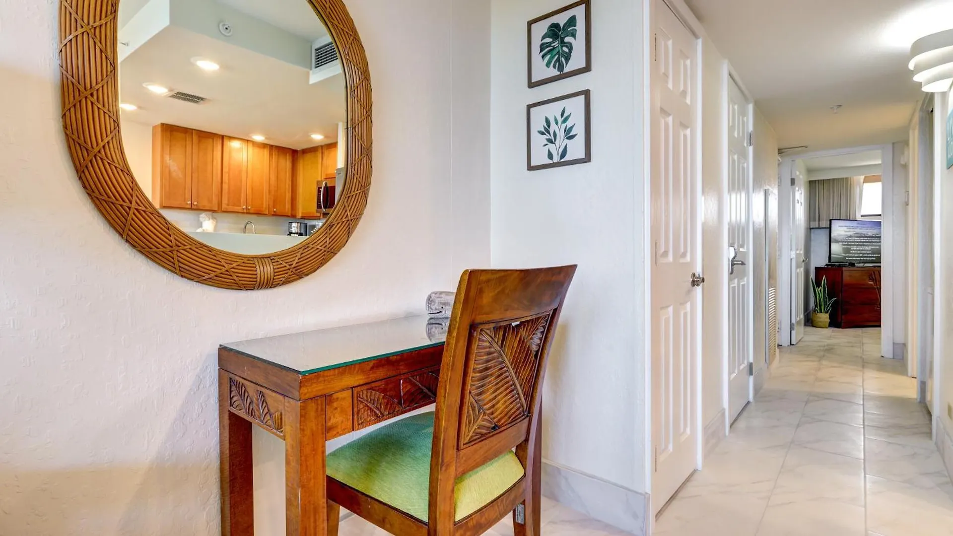 Maui Westside Presents: Kaanapali Shores 733 Stunning Ocean Views New Listing Lahaina 0*,