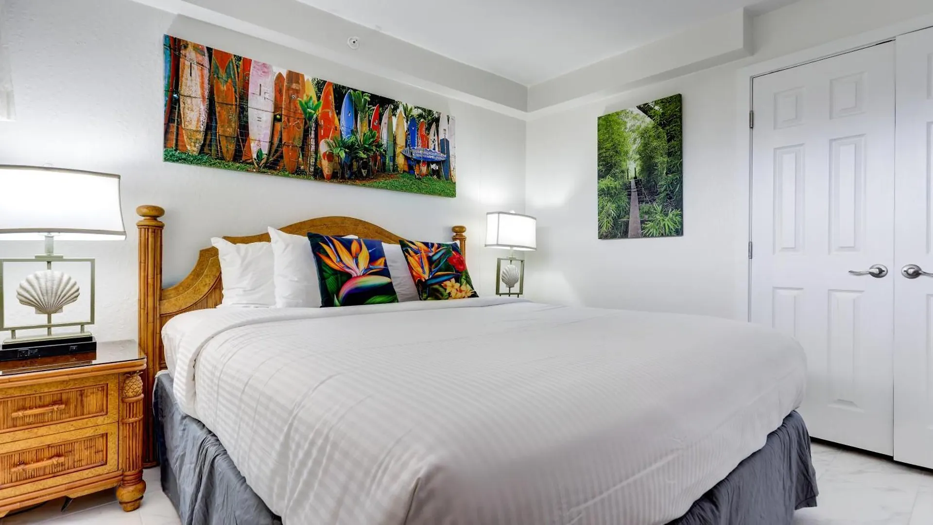 Maui Westside Presents: Kaanapali Shores 733 Stunning Ocean Views New Listing Lahaina Apartment