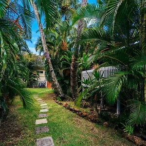 Waimea Bay Garden Bunglaow Holiday home