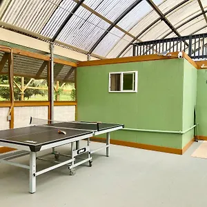 Off-grid Getaway With Ocean Views In Paradise Homestay